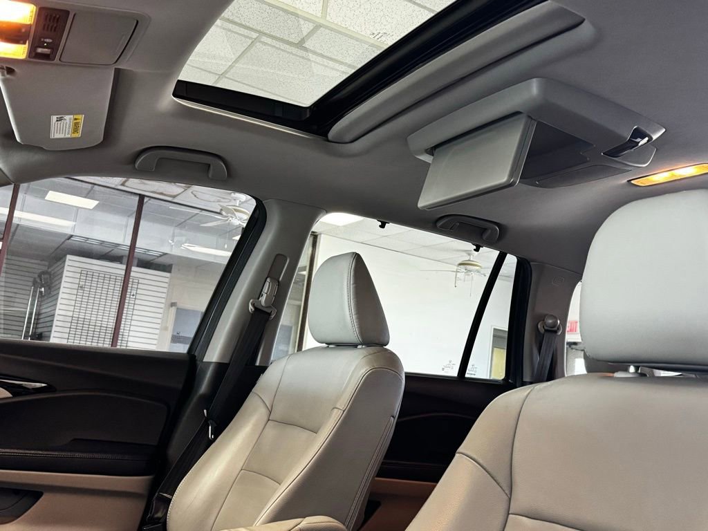 Used 2019 Honda Pilot Touring image 23