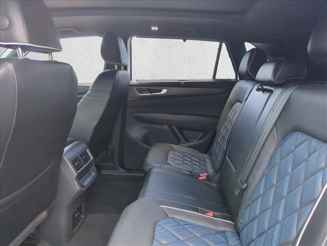 Used 2024 Volkswagen Atlas Cross Sport SEL Premium R-Line image 19