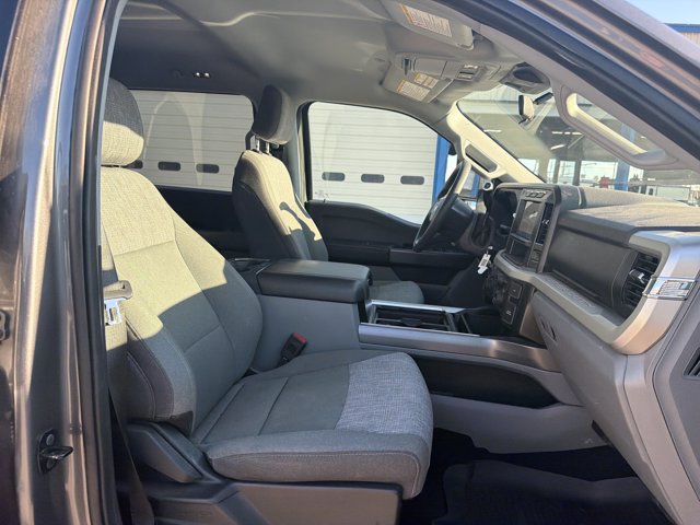 Used 2024 Ford F250 XLT w/ FX4 Off-Road Package AWD/4WD image 23