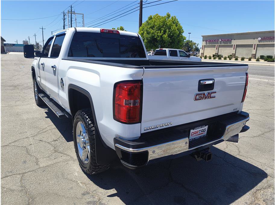 Used 2015 GMC Sierra 2500 SLT w/ Duramax Plus Package AWD/4WD image 11