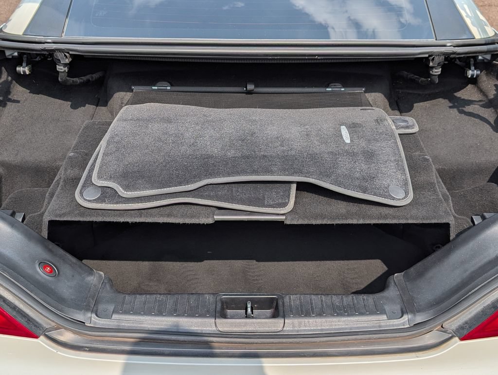 Used 2013 Mercedes-Benz SL 550 image 30