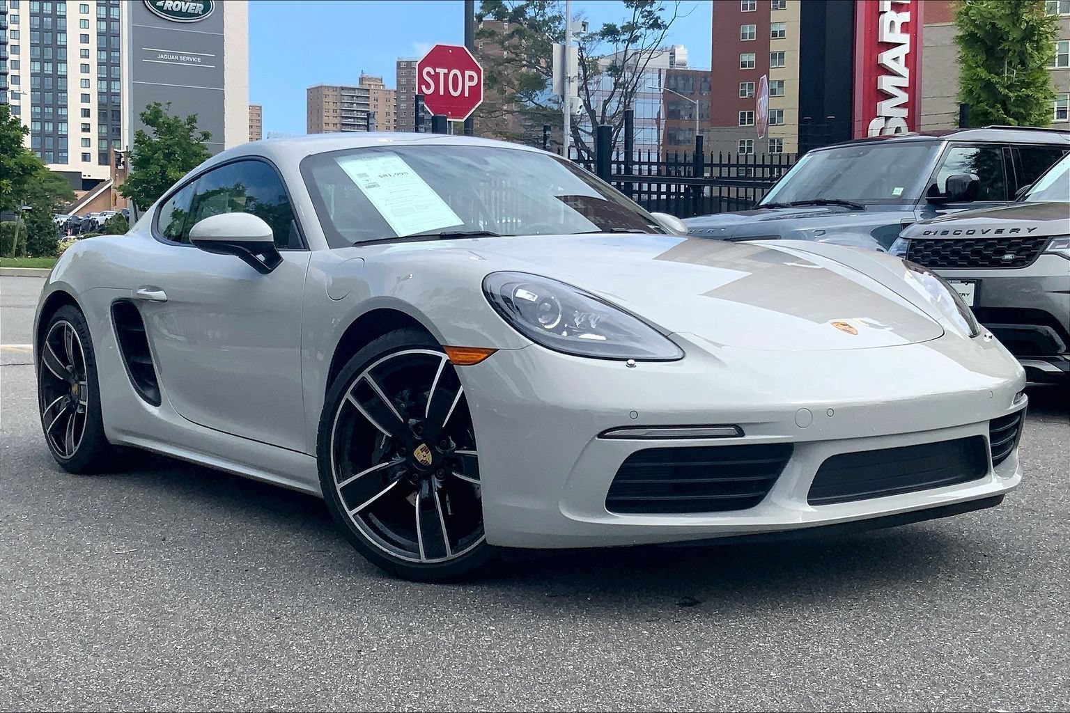 Used 2024 Porsche 718 Cayman RWD image 7
