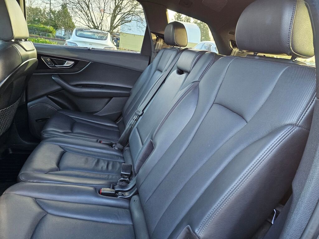 Used 2018 Audi Q7 3.0T Prestige image 21