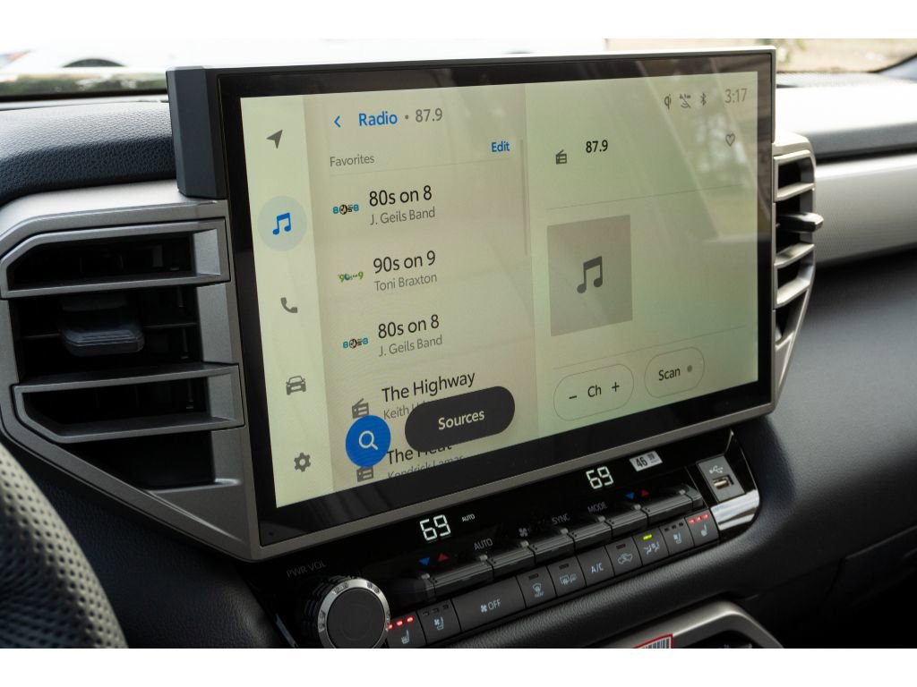 New 2026 Toyota Tundra Limited image 21