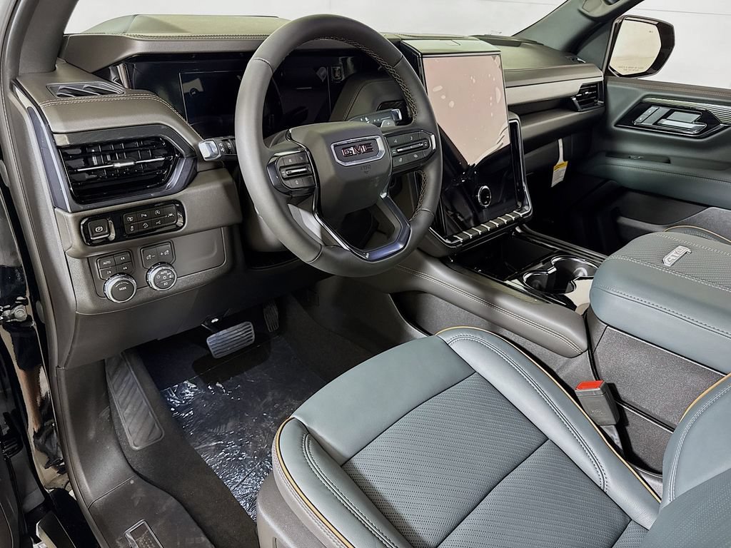 New 2026 GMC Yukon XL AT4 w/ AT4 Premium Package AWD/4WD image 5