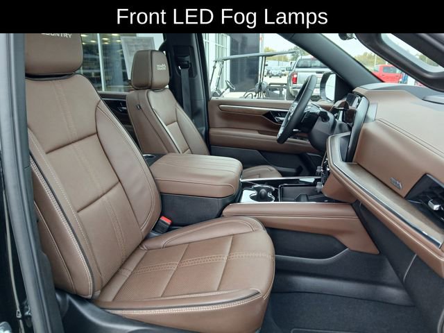 Certified 2025 Chevrolet Suburban High Country w/ Sun And Tow Package image 18