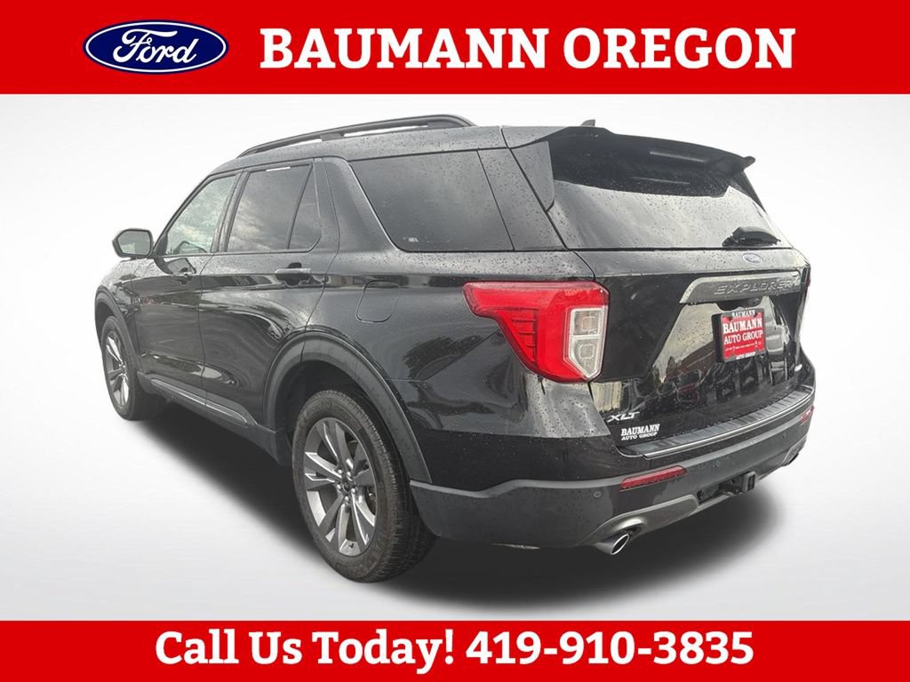 Used 2023 Ford Explorer XLT w/ Equipment Group 202A AWD/4WD image 5