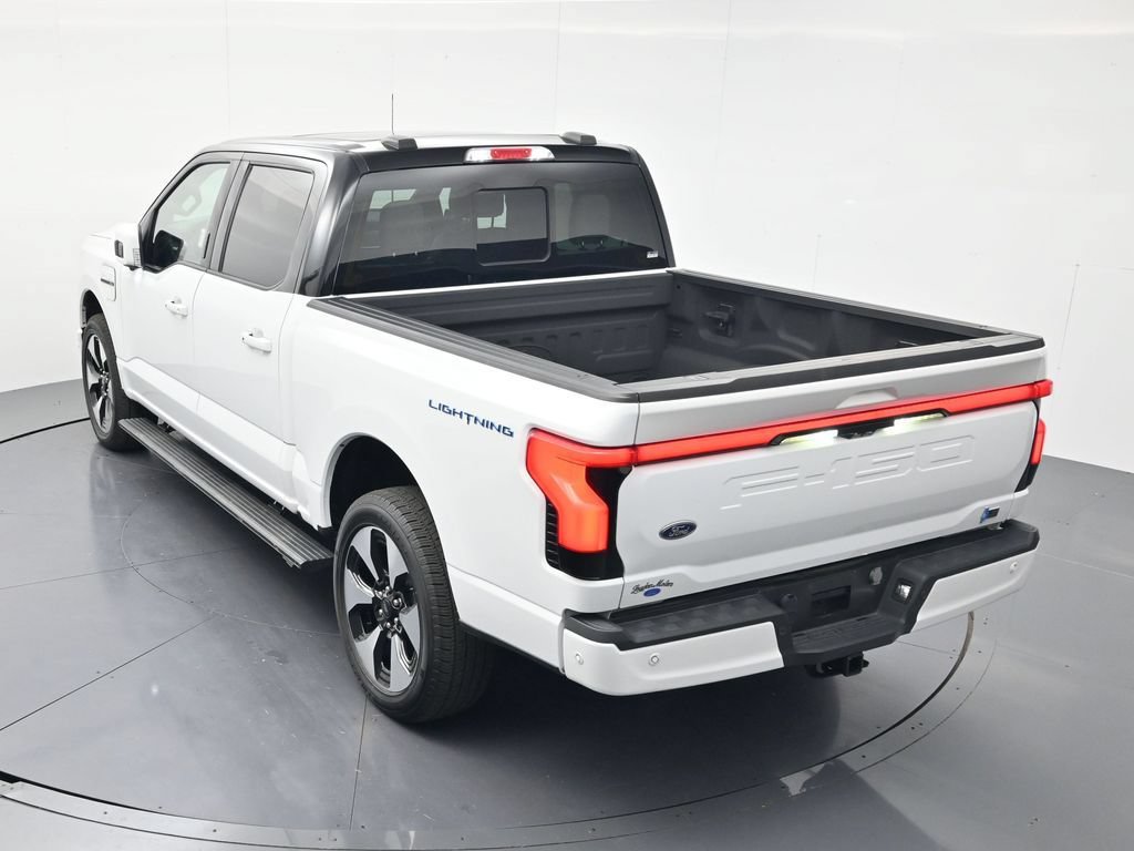 Used 2023 Ford F150 Lightning Platinum AWD/4WD image 40