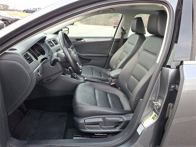 Used 2018 Volkswagen Jetta SE image 10