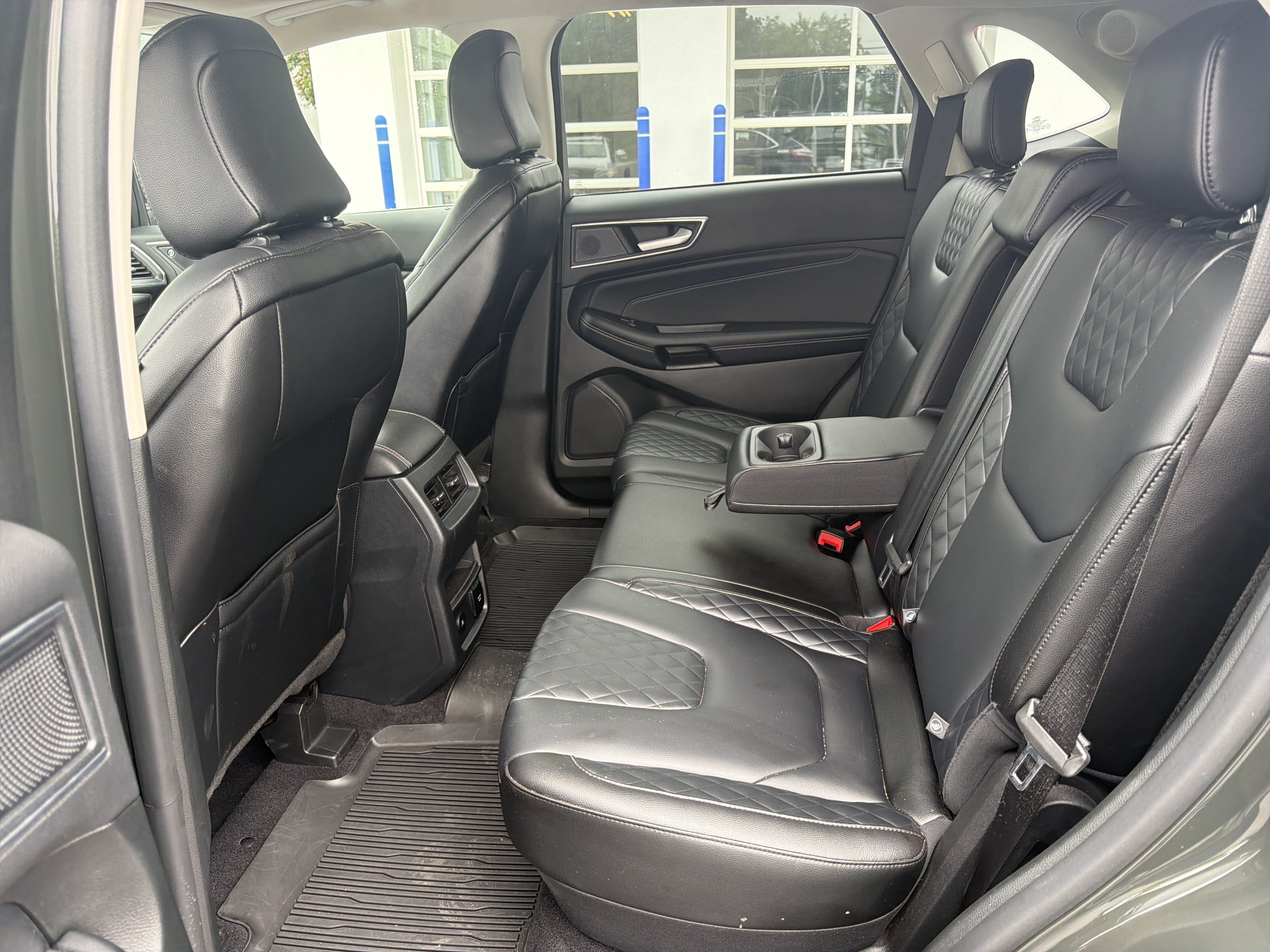 Used 2023 Ford Edge Titanium w/ Class II Trailer Tow Package AWD/4WD image 25