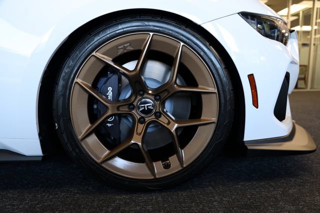 New 2026 Ford Mustang GT Premium w/ GT Performance Package RWD image 11