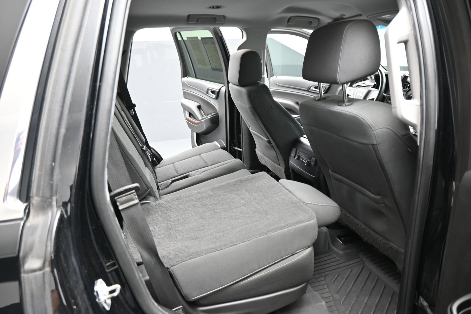 Used 2019 GMC Yukon SLE w/ SLE Value Package AWD/4WD image 19