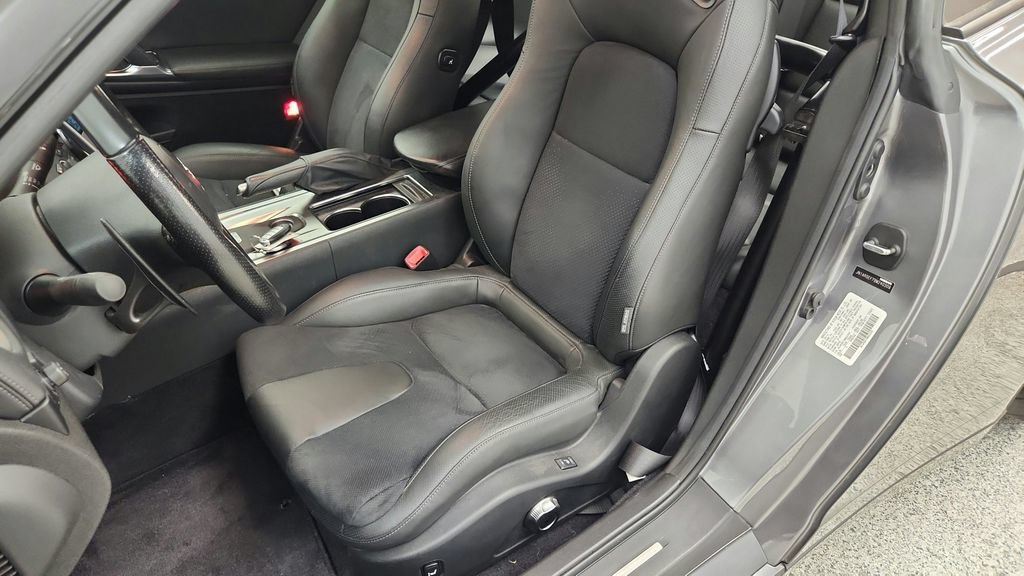 Used 2011 Nissan GT-R Premium AWD/4WD image 47