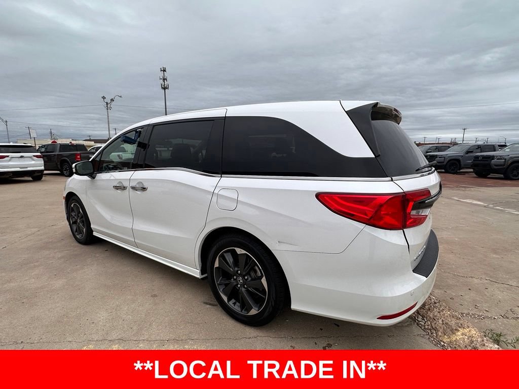 Used 2024 Honda Odyssey Elite image 3
