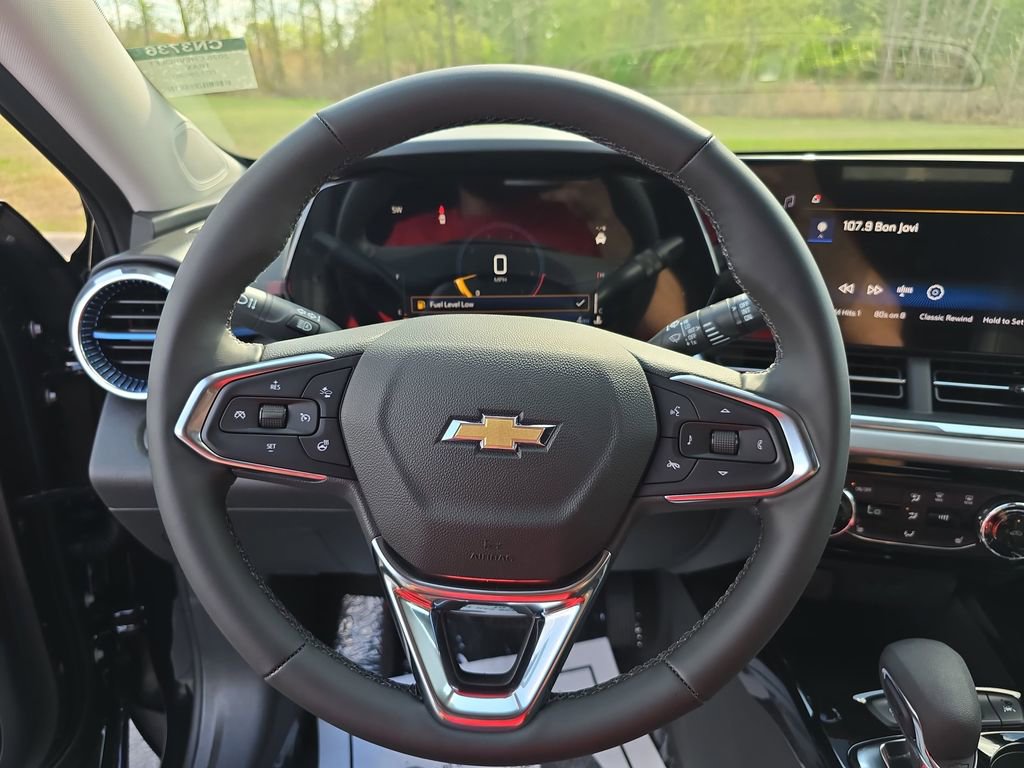 New 2026 Chevrolet Trax LT w/ Driver Confidence Package image 18