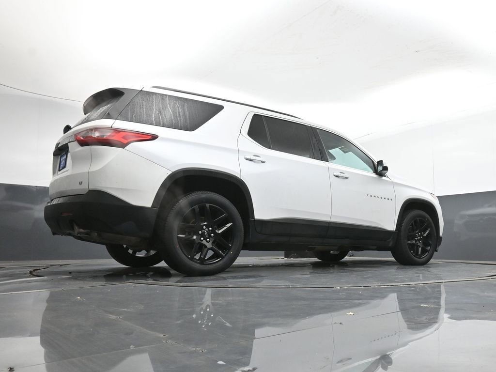 Used 2021 Chevrolet Traverse LT image 43
