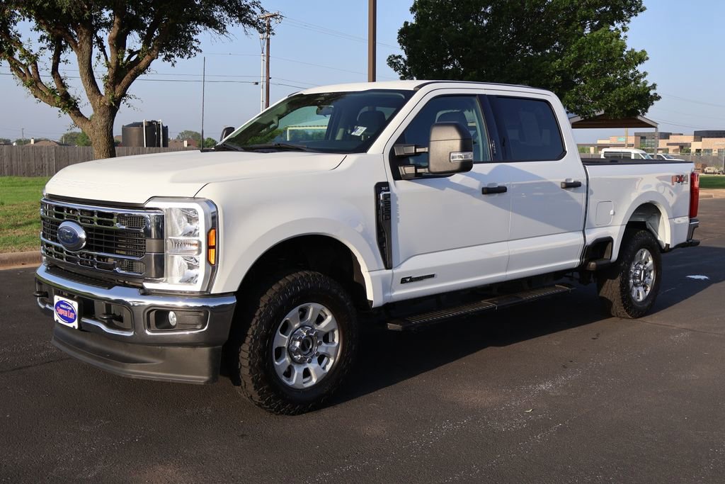 Used 2024 Ford F250 XLT w/ FX4 Off-Road Package AWD/4WD image 9