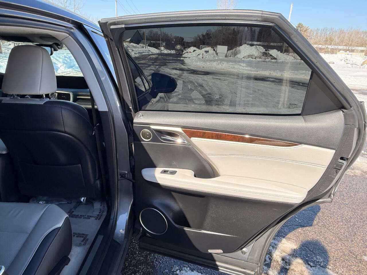 Used 2017 Lexus RX 350 Base 4dr SUV image 16