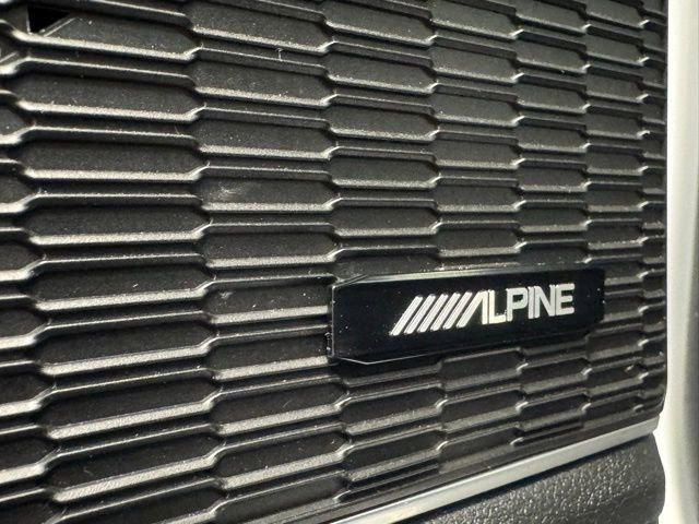 Used 2022 Jeep Grand Cherokee Limited image 46