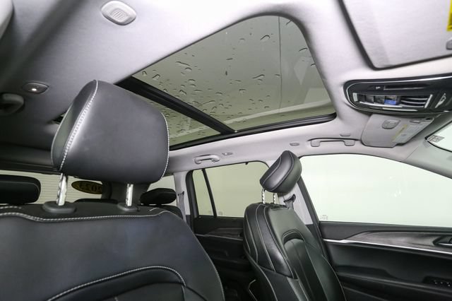 Used 2023 Jeep Grand Cherokee 4WD 4xe image 18