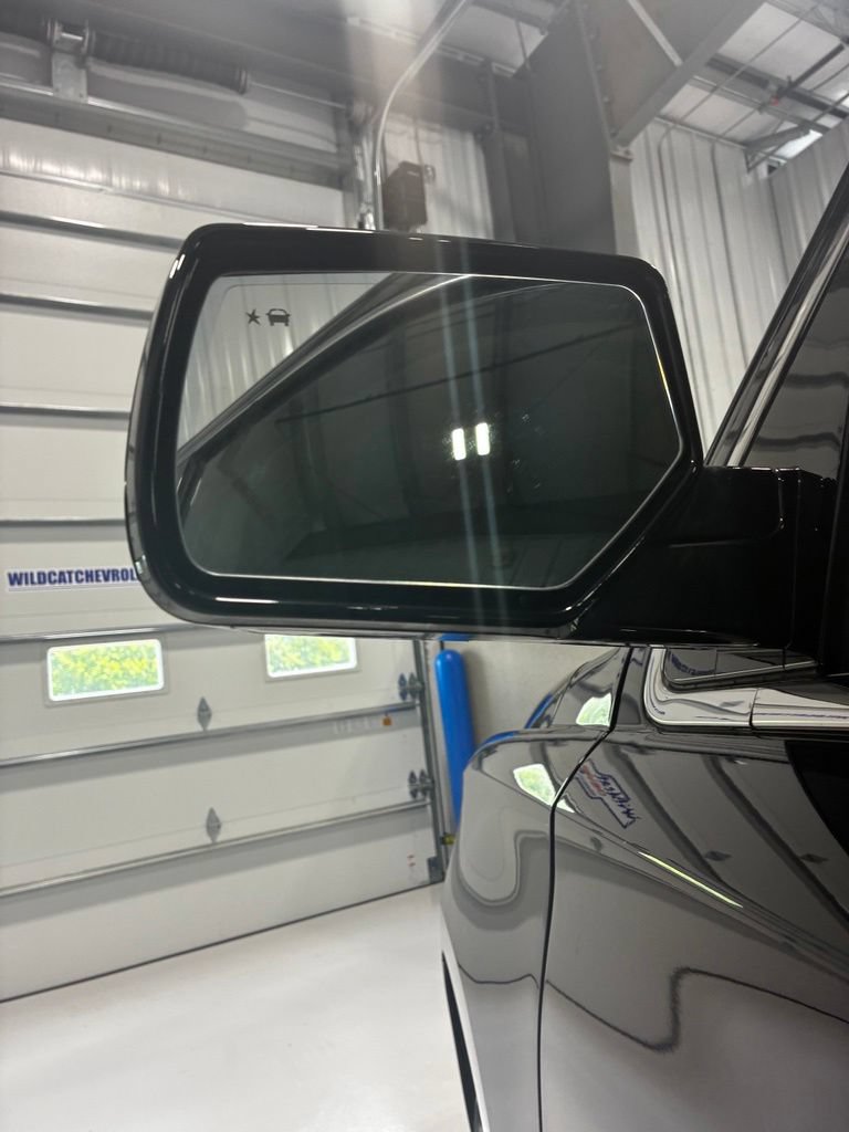 Used 2019 GMC Yukon Denali AWD/4WD image 16