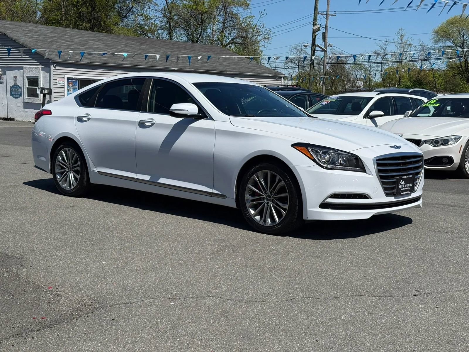 Used 2015 Hyundai Genesis 3.8 RWD image 12