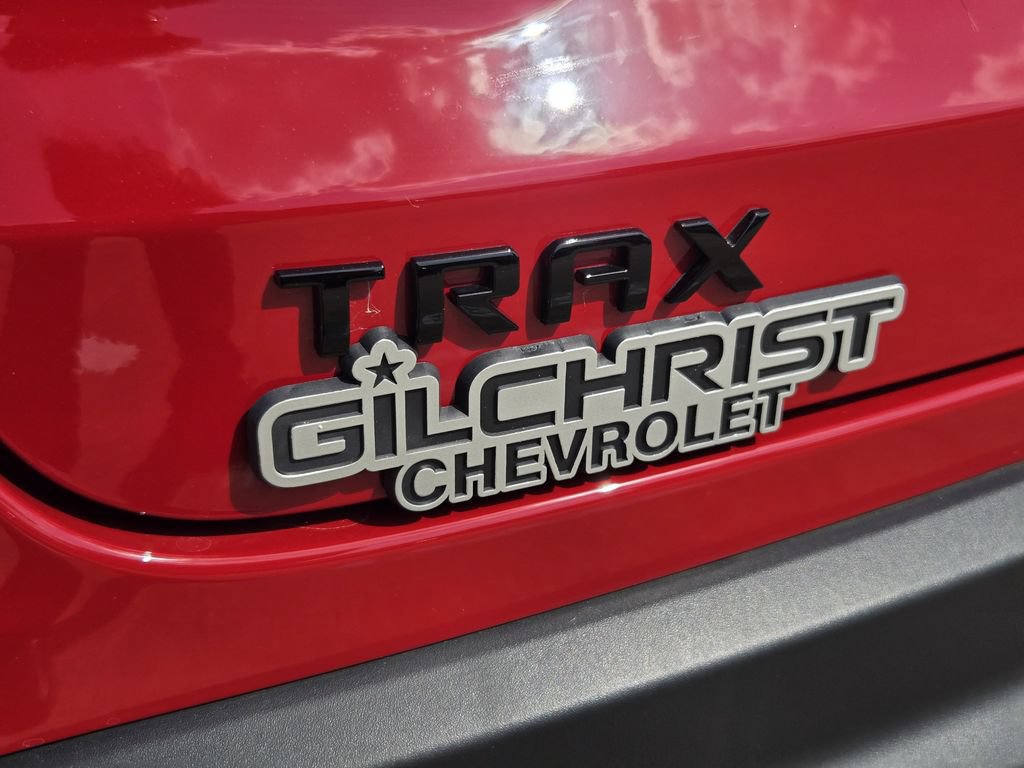 New 2026 Chevrolet Trax RS w/ Sunroof Package FWD image 13