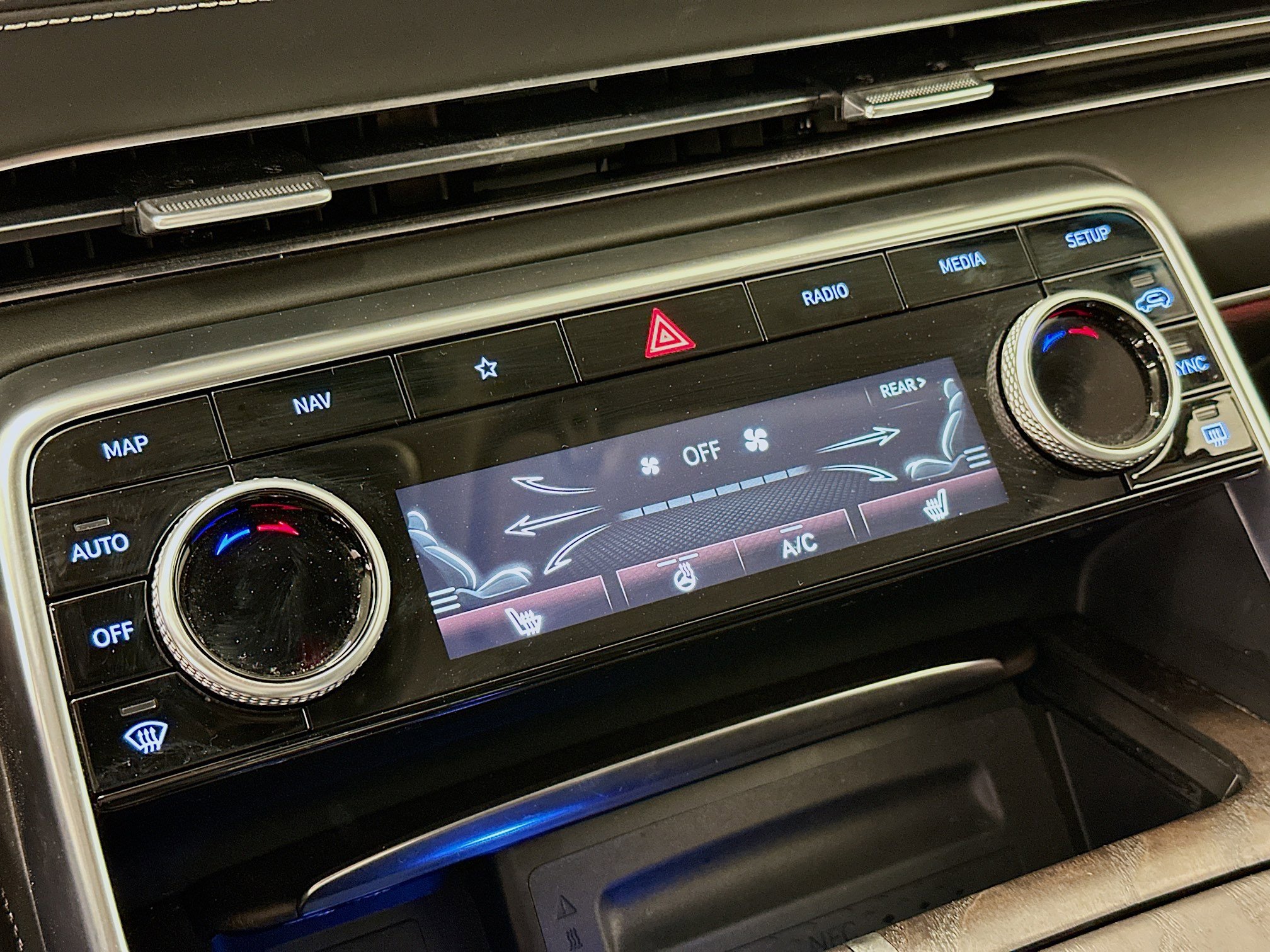 Used 2024 Genesis GV80 2.5T image 24