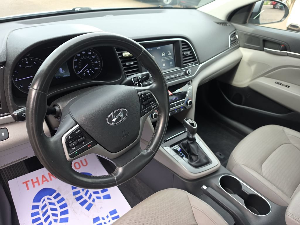Used 2017 Hyundai Elantra Limited FWD image 21