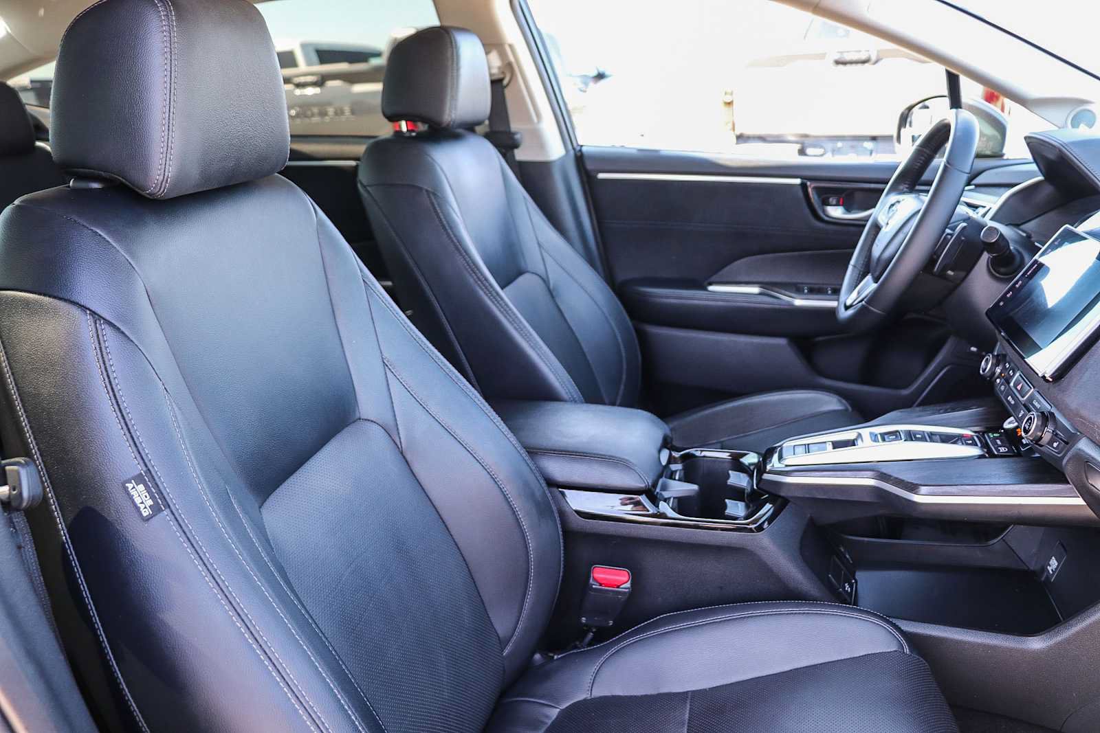 Used 2021 Honda Clarity Touring image 16