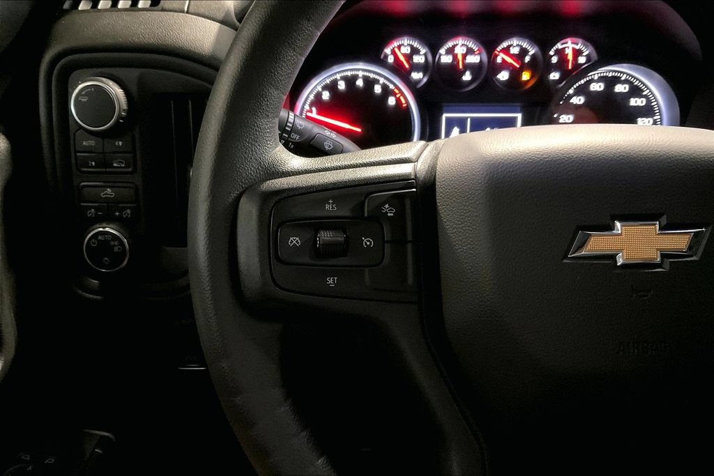 Used 2022 Chevrolet Silverado 1500 Custom AWD/4WD image 12