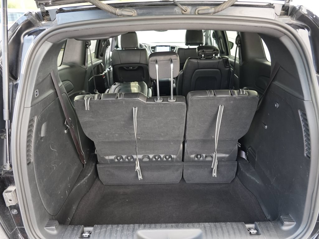 Used 2025 Chrysler Pacifica Select FWD image 26