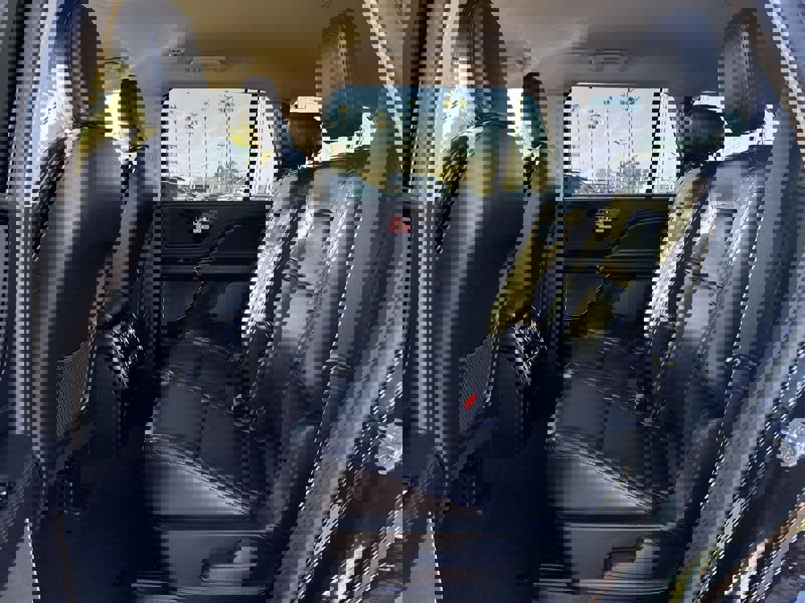 Used 2023 Lincoln Aviator 2WD image 18