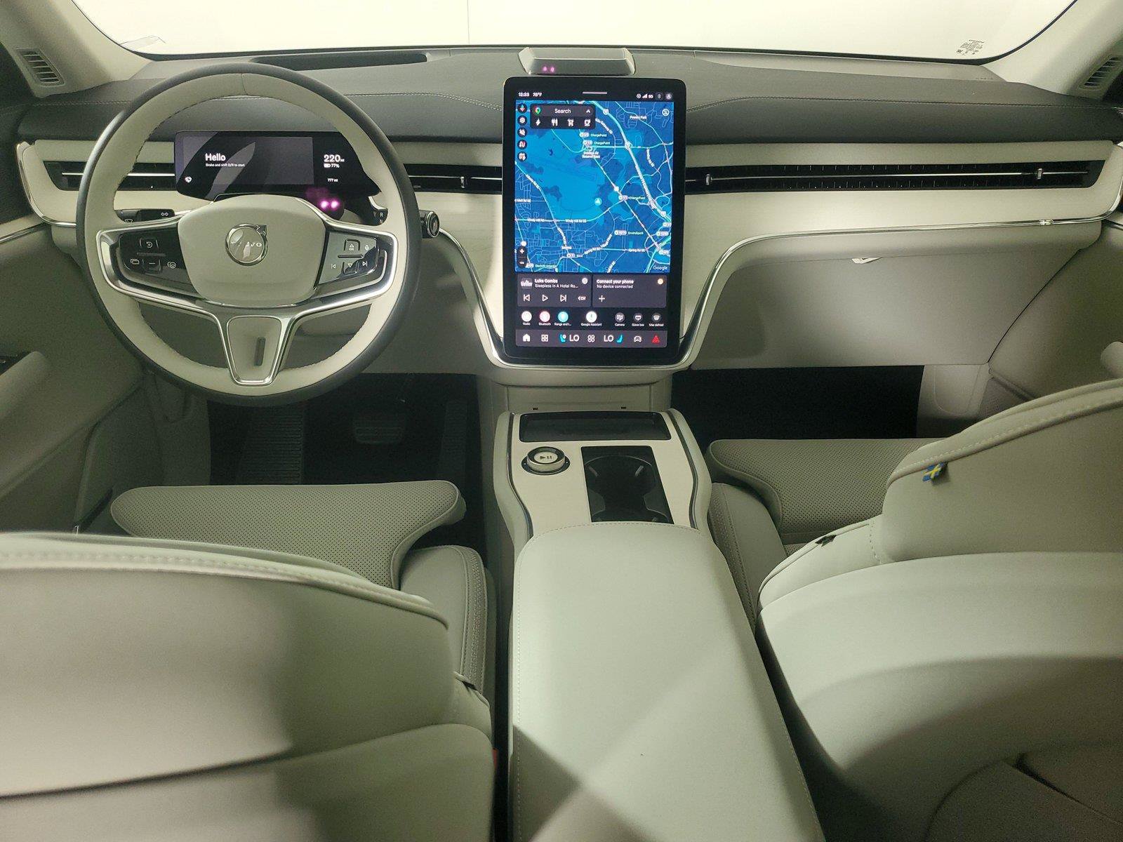Certified 2025 Volvo EX90 Plus AWD/4WD image 15