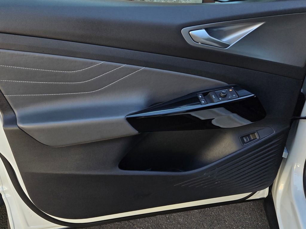 Certified 2023 Volkswagen ID.4 S image 10