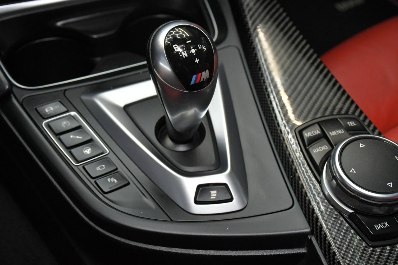 Used 2016 BMW M4 Coupe w/ Executive Package RWD image 32