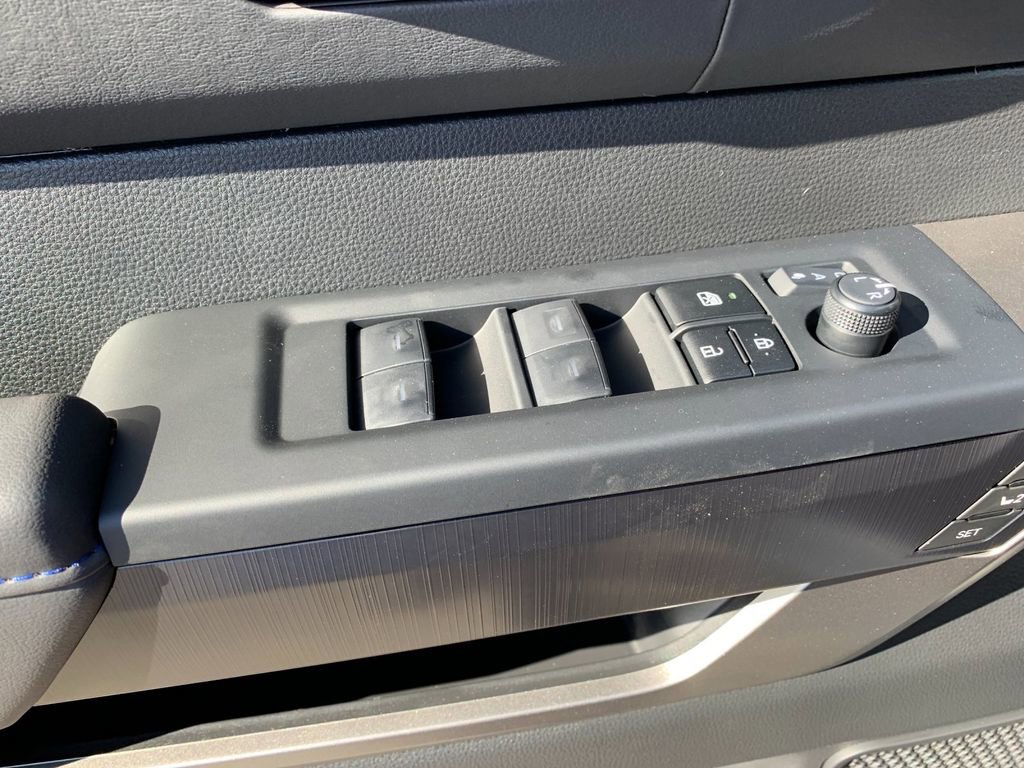 New 2026 Toyota Tundra Platinum AWD/4WD image 12