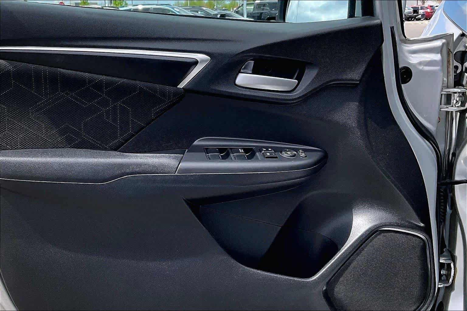 Used 2015 Honda Fit EX image 22