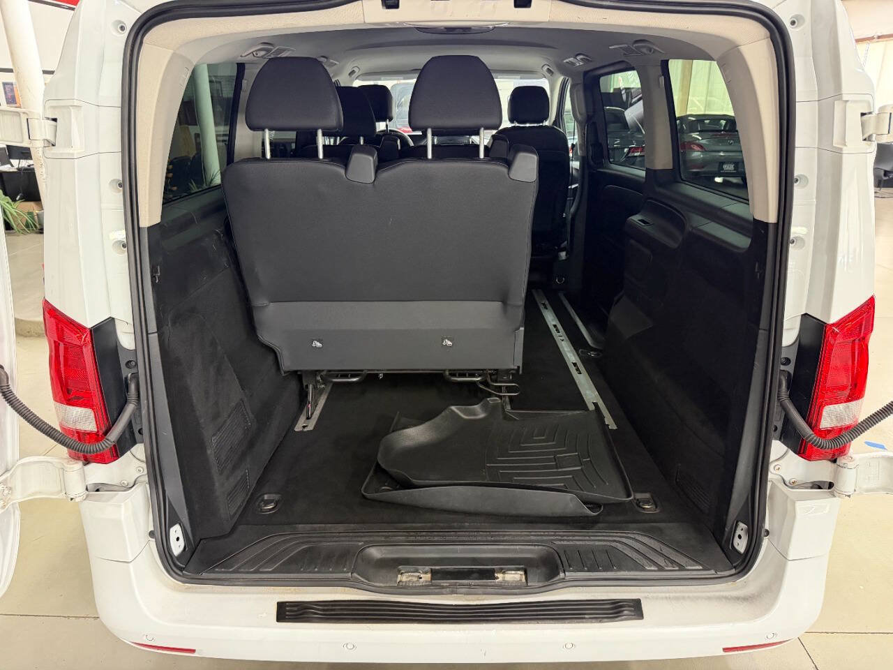 Used 2019 Mercedes-Benz Metris Passenger image 9