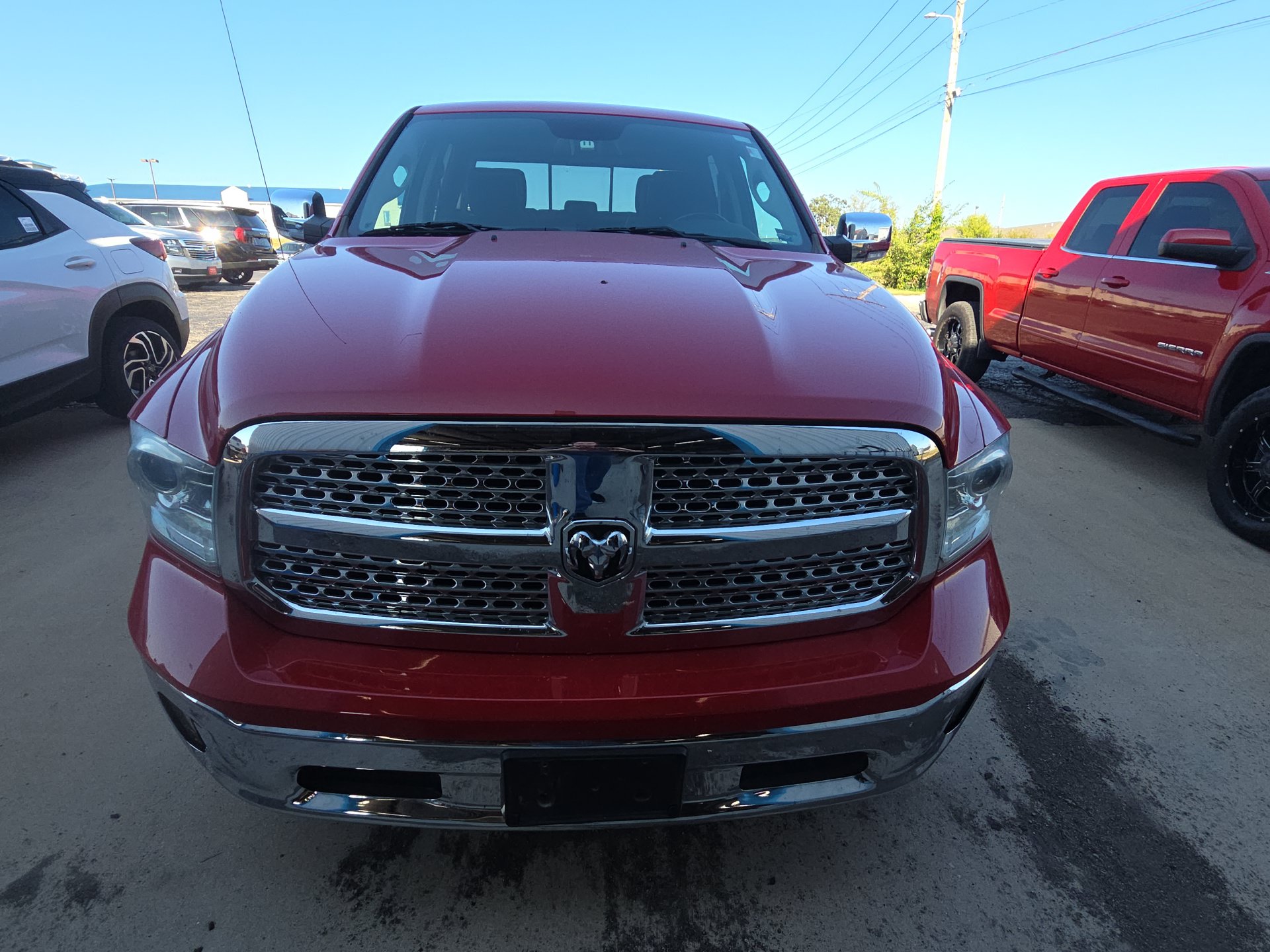 Used 2017 RAM 1500 Laramie w/ Convenience Group AWD/4WD image 2