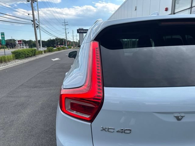 Certified 2025 Volvo XC40 B5 Core AWD/4WD image 10