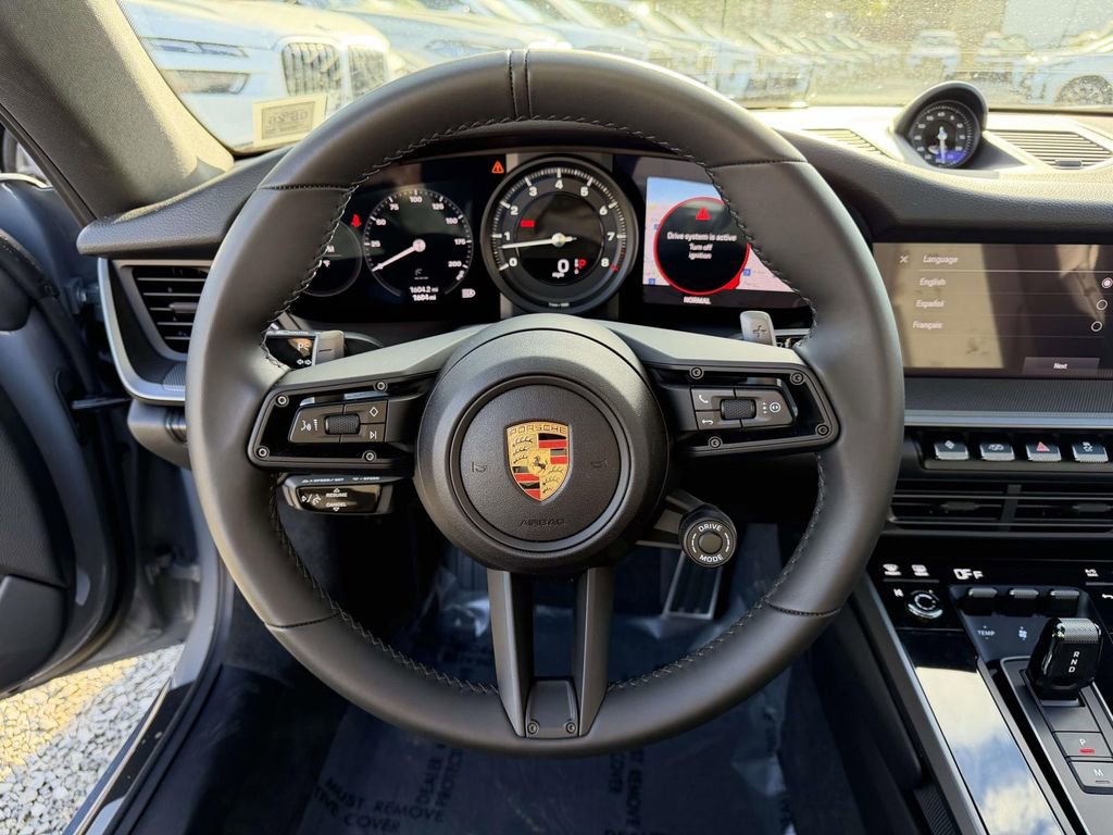 Used 2024 Porsche 911 Carrera RWD image 18