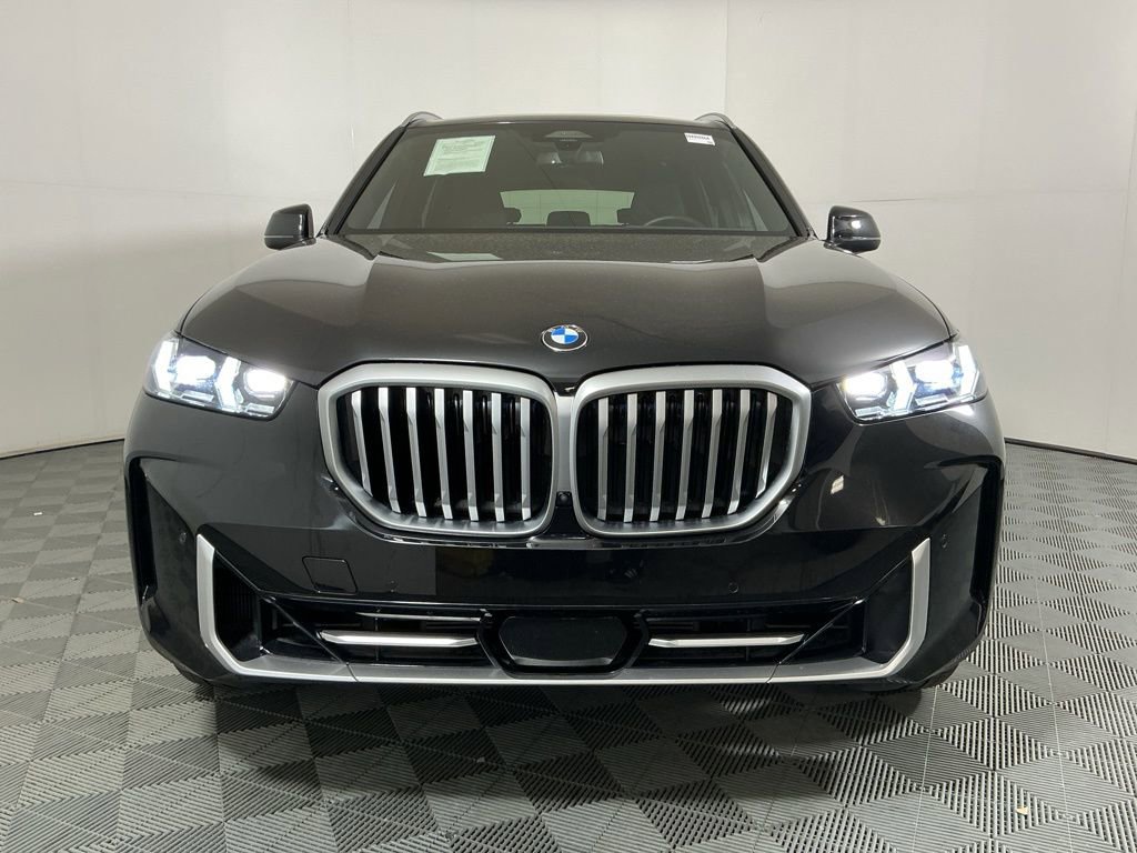Certified 2025 BMW X5 xDrive40i w/ Climate Comfort Package AWD/4WD image 3