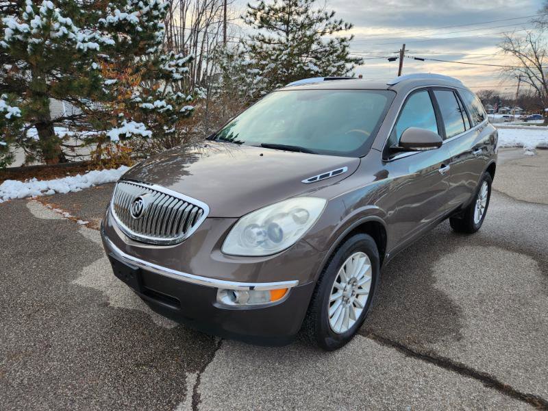Used 2009 Buick Enclave CXL w/ Entertainment Package #3 image 2