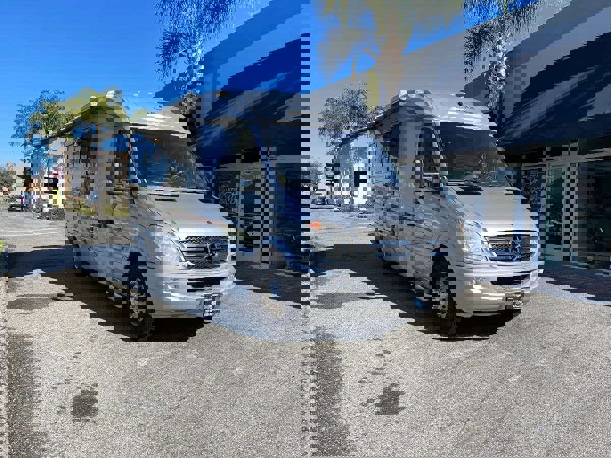 Used 2013 Mercedes-Benz Sprinter 3500 image 3