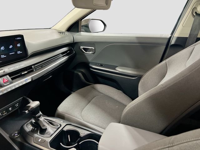 Certified 2025 Kia K4 LX image 21