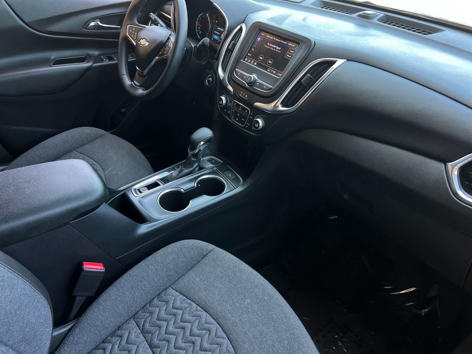 Used 2024 Chevrolet Equinox LT AWD/4WD image 16