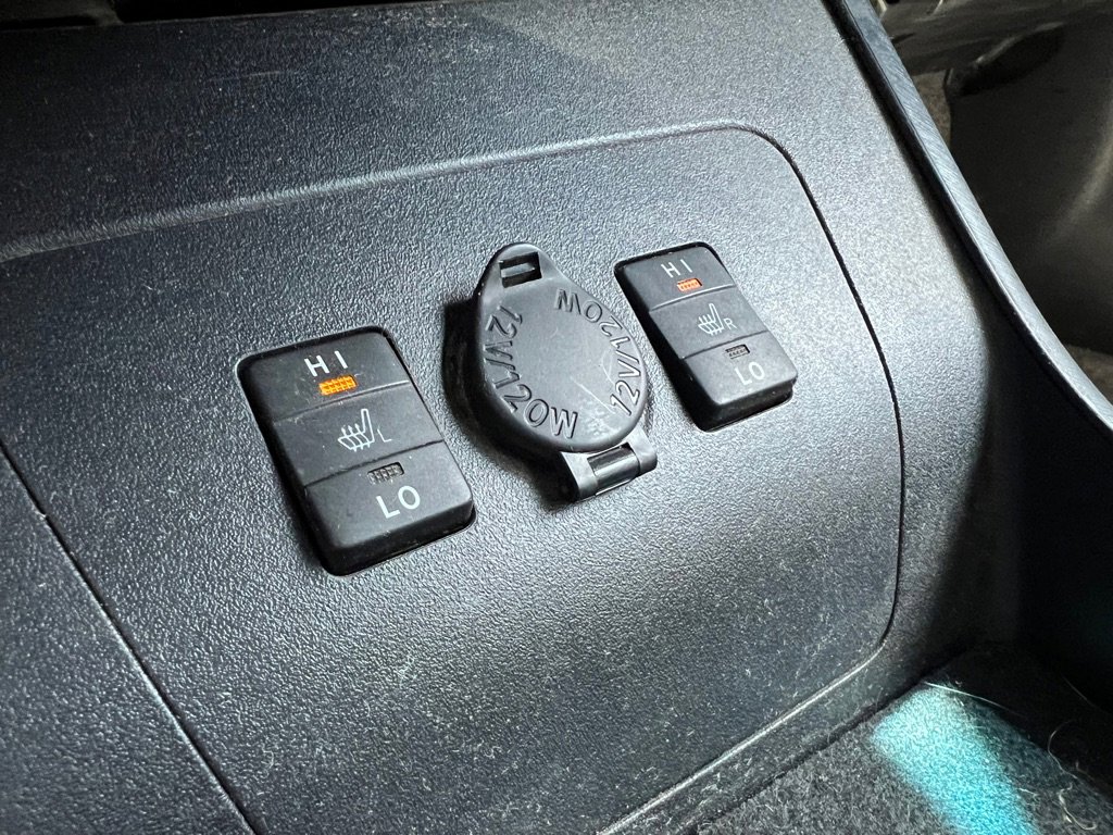 Used 2014 Toyota Prius Plug-In Hybrid image 19