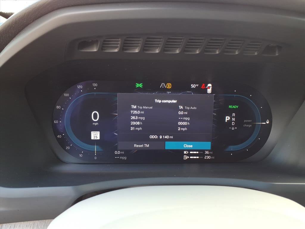 Used 2025 Volvo XC90 T8 Plus w/ Protection Package image 35