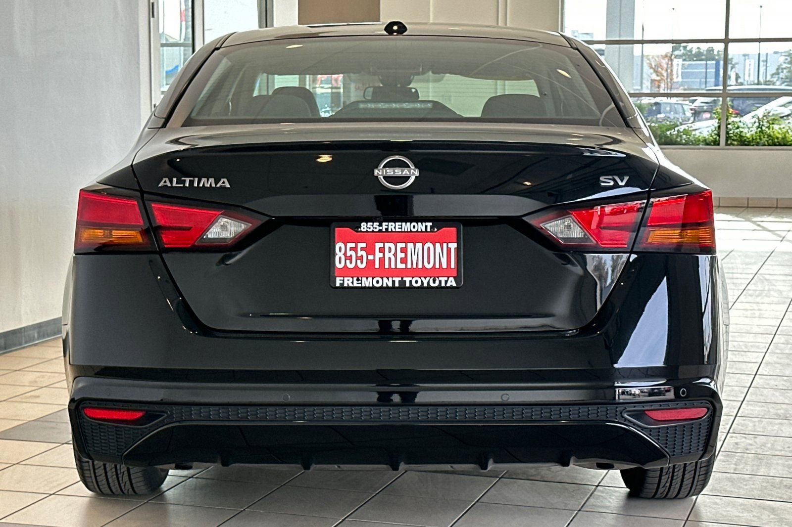 Used 2024 Nissan Altima 2.5 SV image 5